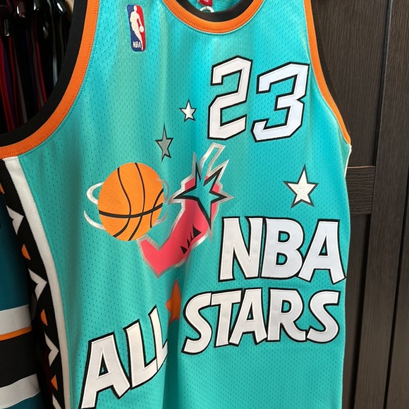 Mitchell & Ness East All Star Chicago Bulls '96 Michael Jordan #23 Teal Jersey - Picture 3 of 13
